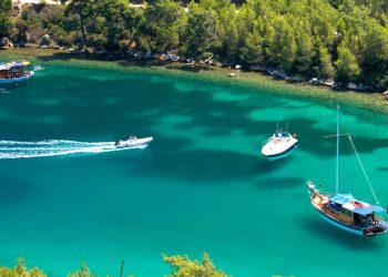 Greqia merr masat për turizmin, në qershor nis hapja e hoteleve