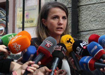 Reforma Zgjedhore/ Hajdari: Ku është Basha? I ka premtuar “Aleancës për Teatrin” ndryshimin e sistemit zgjedhor