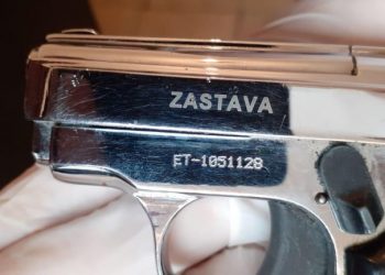 Mbante armë dhe dhunonte gruan, parandalohet krimi në familje në Kurbin