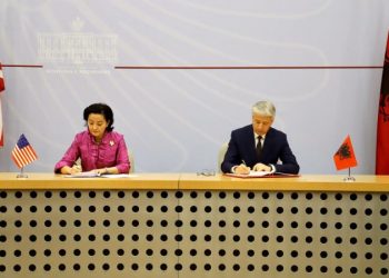 Lleshaj-Yuri Kim nënshkruajnë memorandumin e bashkëpunimit Shqipëri-SHBA: Më shumë siguri për qytetarët