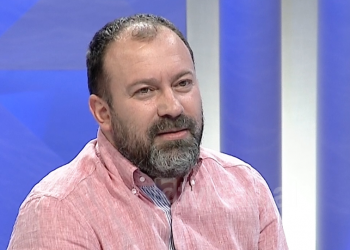 Mazniku hedh poshtë pretendimet se Liçaj dhe Budina ishin brenda: S’pati asnjë person gjatë shkatërrimit të teatrit