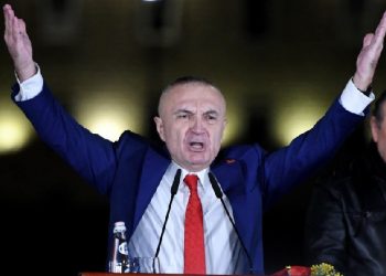 “Zgjohuni qytetarë”/ Thirrja e Metës: Të krijojmë një front të përbashkët për rivendosjen e demokracisë