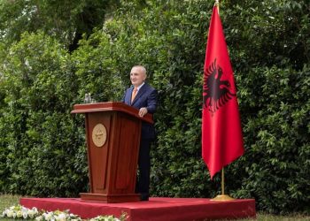 Meta më i karikuar se kurrë, tjetër mesazh për qytetarët: Përpjekjet e mia për të bashkuar vendin u minuan, tani të gjithë të mbajnë përgjegjësitë