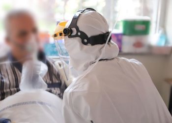 Edhe Poliklinika nr. 9 vatër infeksioni/ Mjeku preket nga koronavirusi, u merret tamponi kolegëve