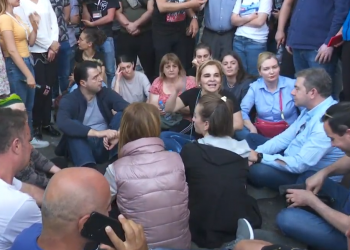 Teatri pretekst dhe jo kauzë. 5 rastet që tregojnë hipokrizinë e PD-LSI