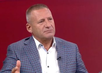 “Befason” Nard Ndoka: Koronavirus ka qarkulluar në Shqipëri prej vitesh, asnjë person nuk ka humbur jetën prej tij