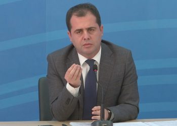 Bylykbashi thirrje për mosbindje civile: Rimerrni të drejtat tuaja, masat e vendosura janë antikushtetuese