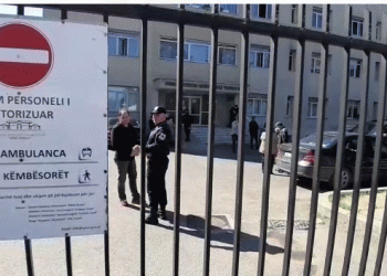Një situatë e nxehtë në QSUT/ Pacienti nga Fushë-Kruja në neurokirurgji rezulton i infektuar me COVID-19