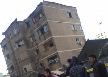 Njihet si pallati i “Vipa-ve”, Këshilli bashkiak i Durrësit miratoi shembjen e 2 pallateve dhe 86 ndërtesave