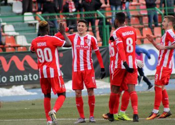 Skënderbeut nuk i mbarojnë telashet, tjetër gjobë nga FIFA (Rrezikojnë bllokimin në merkato)