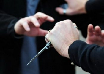 Tiranë/ Tentoi të vriste me thikë kunatin e tij, pranga 45-vjeçarit