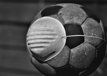Koronavirusi i merr jetën futbollistit të parë profesionist