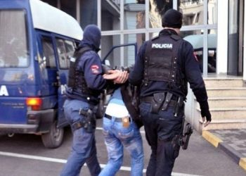 I vuri tritolin të afërmit, në shtëpi i gjejnë dhe 3 kallëpe të tjerë