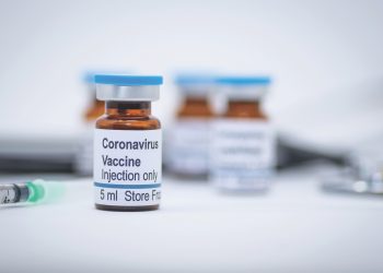 “400 milionë doza”/ Gjigandi farmaceutik thotë se do të ketë gati vaksinën anti-COVID në shtator