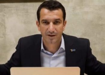 Veliaj akuza të rënda Bashës: Nuk ka hall shembjen e Teatrit, por kush do fitojë tenderin që t’i vejë gjobë