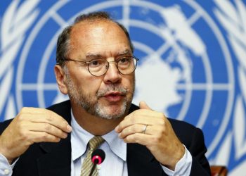 Eksperti i Ebolës në gjendje të rëndë nga Covid-19: Më në fund një virus më kapi