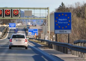 Kufijtë e Europës rihapen pas javësh bllokimi