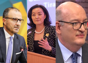 Dështimi i tryezës për “Zgjedhoren”, treshja e ambasadorëve shkon në zyrën e Bashës