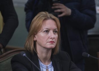 Ministrja Denaj: Mbi 230 mijë persona e përfituan pagën e luftës