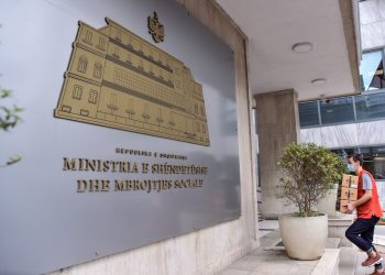 Donacion prej 30 mijë eurosh për pajisje respiratore për sistemin shëndetësor shqiptar nga sektori i telekomunikacionit
