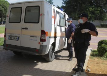 Zbardhet dinamika e ngjarjes/ Autorët e qëlluan nga pas Ardian Çapjan teksa dilte nga shtëpia