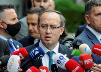 Hoti pas takimit me Lajçak: Po, gatshëm për dialog me Serbinë