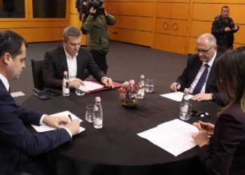 “Zgjedhorja”/ Përfundon takimi i ambasadorëve me Këshillin Politik