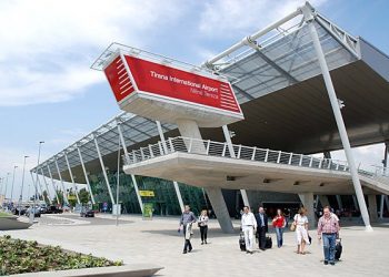 Aeroporti i Rinasit konfirmon katër fluturime për nesër, por jo të gjithë mund të udhëtojnëja destinacionet