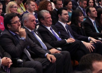 Pse fitorja e Vuçiç ka trembur politikën në Tiranë? Tritan Shehu: Serbia dhe Shqipëria shtete moniste në Rajon