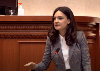 KLGJ merr kritika nga Kuvendi, Spiropali si Ruçi: Veproni me shpejtësi për ngritjen e Gjykatës së Lartë e Kushtetuese, janë kushte të BE