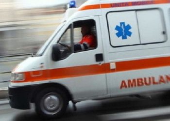 Kamëz, makina përplas një fëmijë 7 vjeç/ Niset urgjent në spital