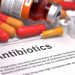 Paralajmërimi i OBSH: Përdorimi i tepërt i antibiotikëve anti-COVID, do të shkaktojë më shumë vdekje