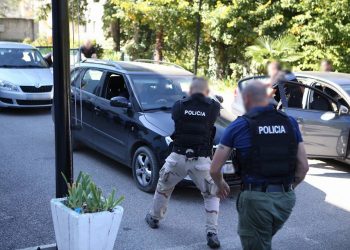 Kapet me kokainë shqiptari në Itali, e mbante të fshehur tek pantallonat e shkurtra dhe lëvizte me motor