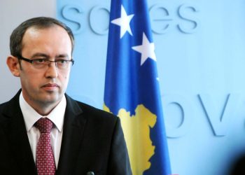 Avdullah Hoti bën premtimin: Marrë përgjegjësi për të çuar para dialogun me Serbinë