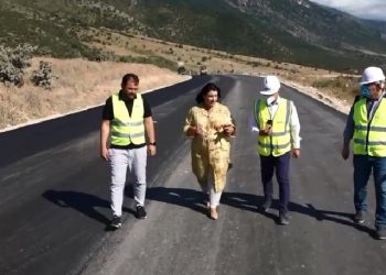 Nis asfaltimi në bypass-in e Vlorës, Balluku: Vepra është gjerdan infrastrukturor, objektiv përfundimi në shkurt 2021