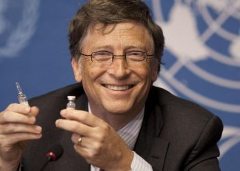 Vaksinat kundër COVID-19, Bill Gates bën thirrje: Të shpërndahen globalisht, më të rëndësishme se kurrë