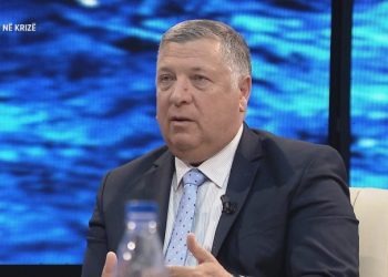 Civici: Paketa e tretë duhet përcaktuar qartë, për ta rikthyer biznesin aty ku ishte, apo…