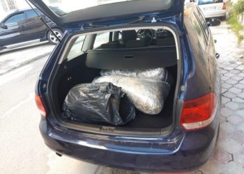 Vlorë/ Kapen me 27 kg kanabis në makinë dy persona, do e transportonin drejt Tiranës