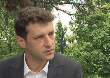Rrëfimi i djalit të Moikom Zeqos: Debati i fundit me tim atë, arrestimi i tij në Mal të Zi dhe pengu im