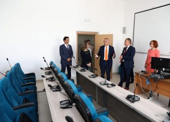 Meta impresionohet nga ndryshimet në Fakultetin e Gjuhëve të Huaja: Ka nxjerrë shumë intelektualë të spikatur të elitës sonë