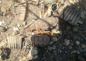 FOTO/ Gjenden granata dhe plumba në Shkodër, priten forcat xheniere për t’i çmontuar