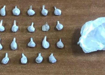 Po i jepte heroinë një klienti, arrestohet në flagrancë 42-vjeçari në Tiranë