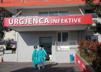 Sa raste aktive me koronavirus janë në vend/ MSH: Ja sa janë në terapi intensive dhe të intubuar