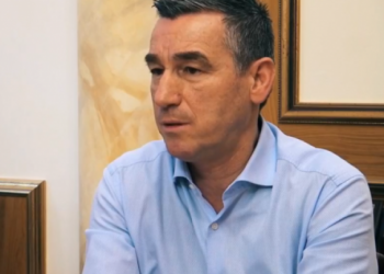 “Iu dha fund kurthit të ngritur nga Albin Kurti”, Kadri Veseli reagon pas heqjes së reciprocitetit me Serbinë: I vendosi një pengesë Kosovës