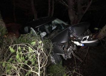 Del nga rruga automjeti që po vinte nga Greqia, shpëton mrekullisht familja: U bllokuan dyert dhe dolën nga dritarja