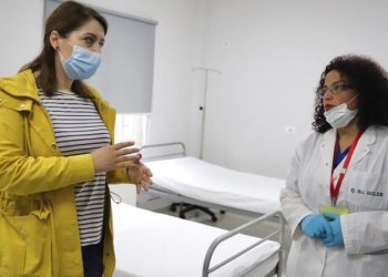 Sezon turistik i sigurt/ Manastirliu: Hapen 28 qendra shëndetësore verore, 133 mjekë 24 orë në shërbim për qytetarët