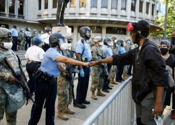 Protestat “lëkundin” administratën e Trump, dorëhiqet zyrtarja e lartë afro-amerikane