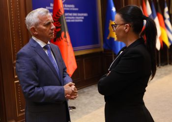 Ambasadori Minxhozi takohet me ministren e Jashtme të Kosovës, Haradinaj: Bashkëpunim për avancimin në prioritetet e përbashkëta