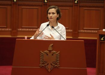 Abuzimi i 15-vjeçares/ Shahini: Ndërprisni identifikimin, burrat vazhdojnë ngacmimet seksuale dhe gratë s’denoncojnë