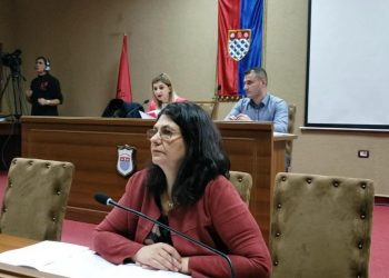 COVID-19 “futet” në bashkinë e Shkodrës/ Pozitive nënkryetarja, testim kolegëve që kishin kontakt me të